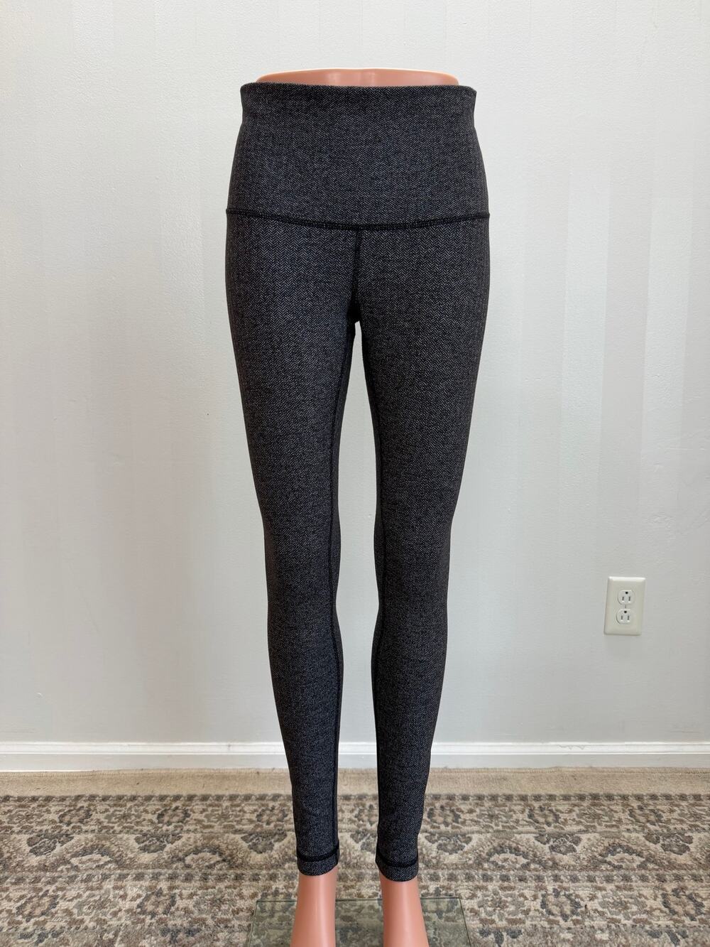 Lululemon Wunder Under High-Rise Leggings 31”Heathered Black Herringbone Sz 8